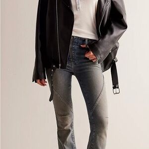 We The Free Mamba Mid-Rise Flare Jeans Size 31 SOLD OUT Color: Midnight Rain